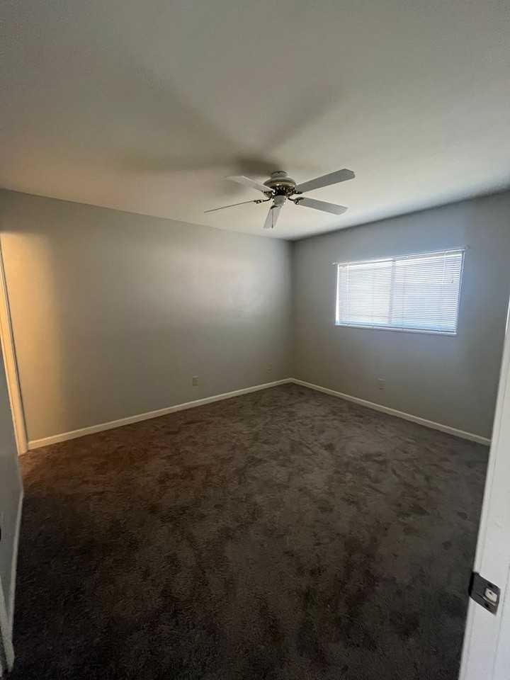 1101 2nd Ave N - Photo 6 of 11