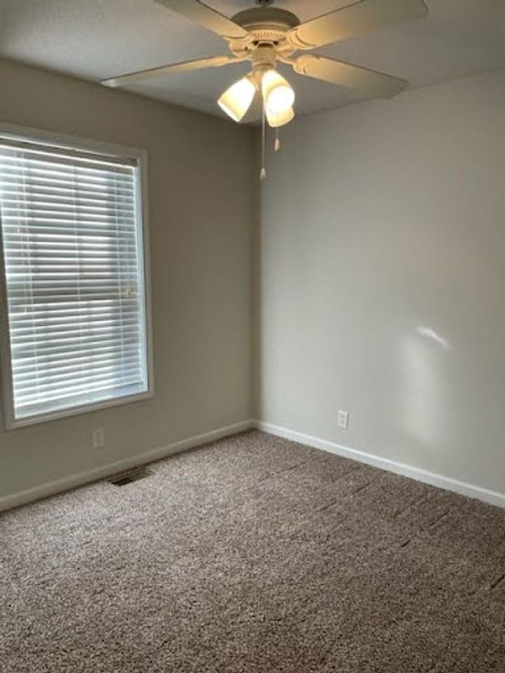 2492 Rafiki Drive - Photo 6 of 18