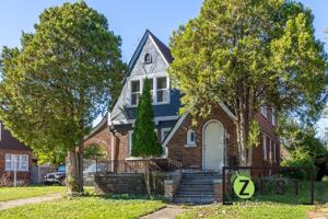 featured image of 5235 Haverhill St