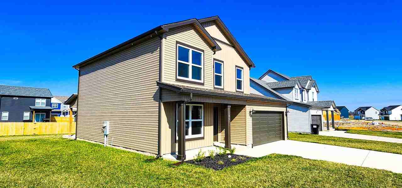 186 Monaghan Dr - Photo 2 of 42
