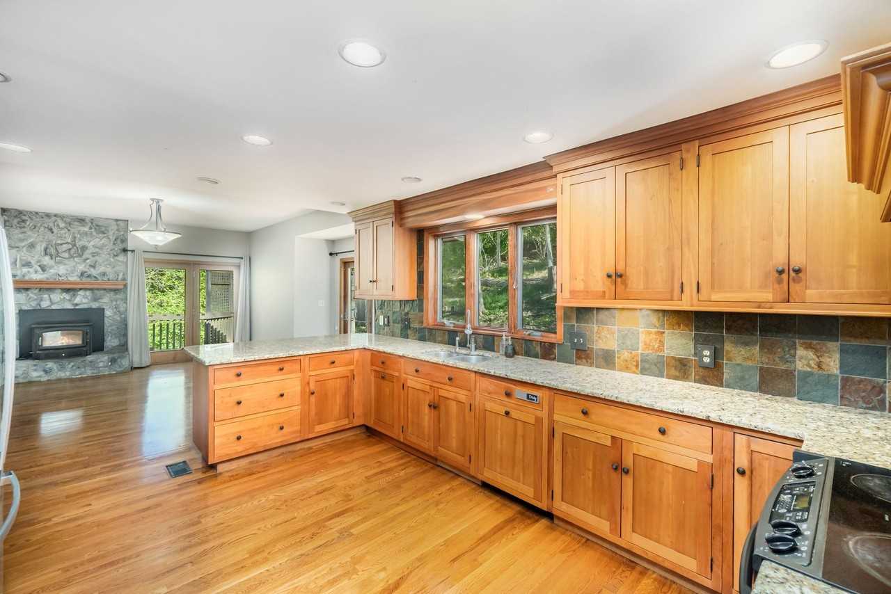 3533 Woodland Trail - Photo 6 of 33