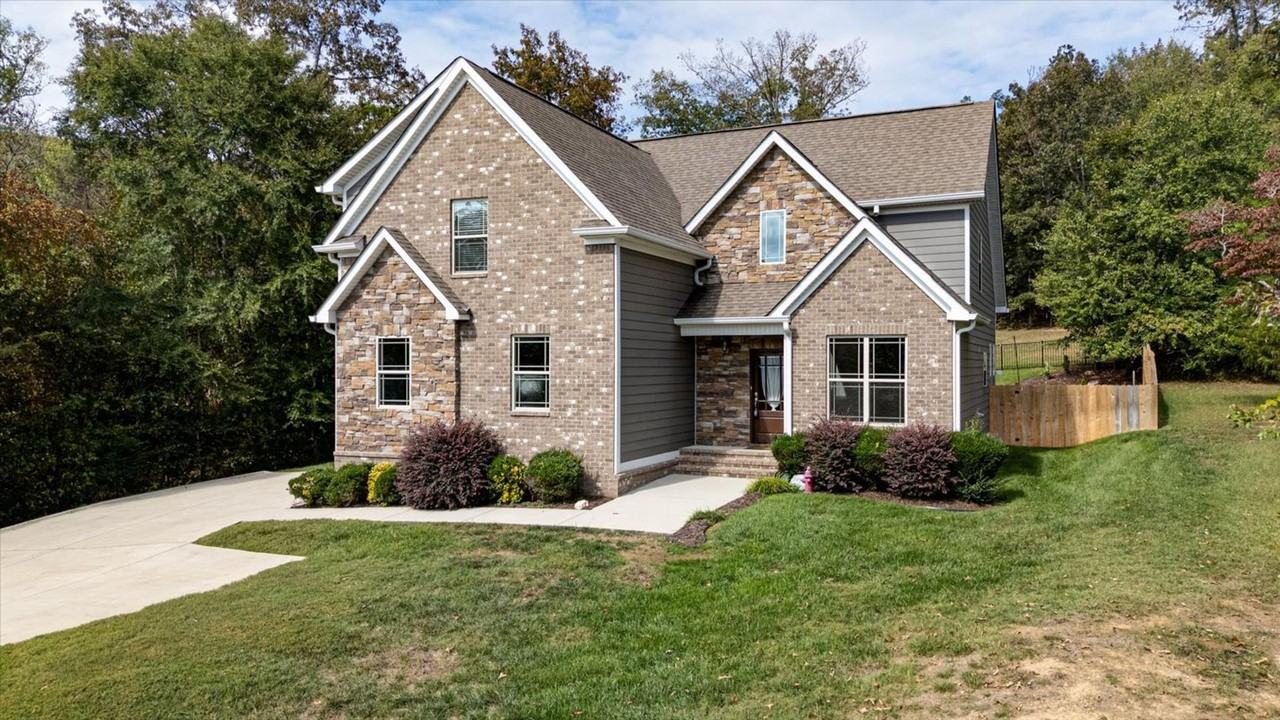 8229 Pierpoint Drive - Photo 2 of 50