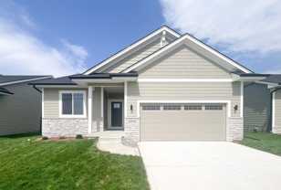 3302 Ne Fawn Ln - Photo 1 of 1