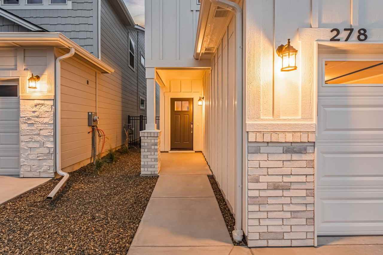 278 W Broyhill St - Photo 2 of 21