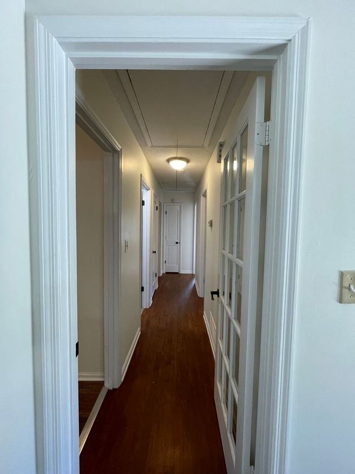 130 Derby St - Photo 4 of 14