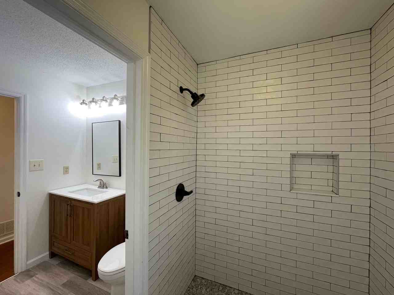 130 Derby St - Photo 5 of 14