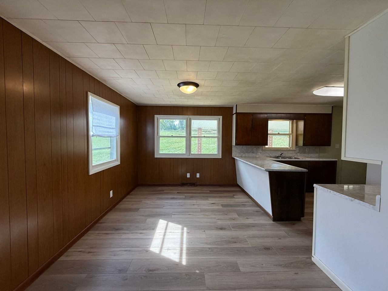 848 North Harrison Road - Photo 7 of 27