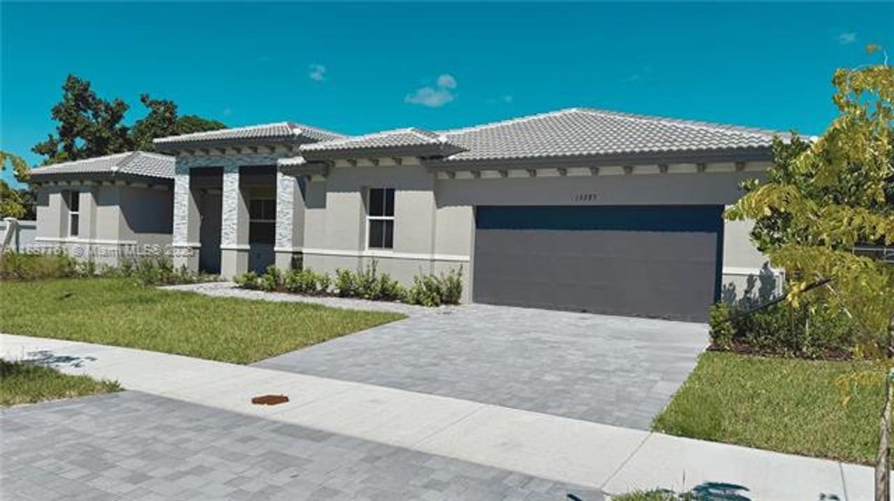 13283 Sw 188th Ter #0 - Photo 2 of 12