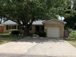 featured image of 3404 Meadow Dr