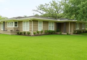 featured image of 2490 Harrison St