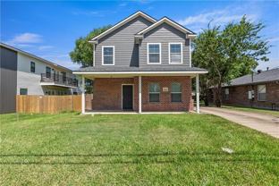 403 Holleman Dr - Photo 1 of 1