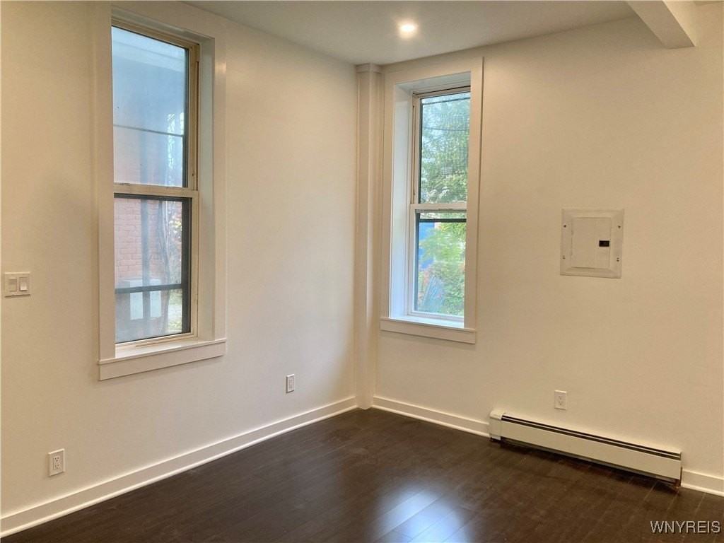 58 Trinity Pl #7 - Photo 7 of 9