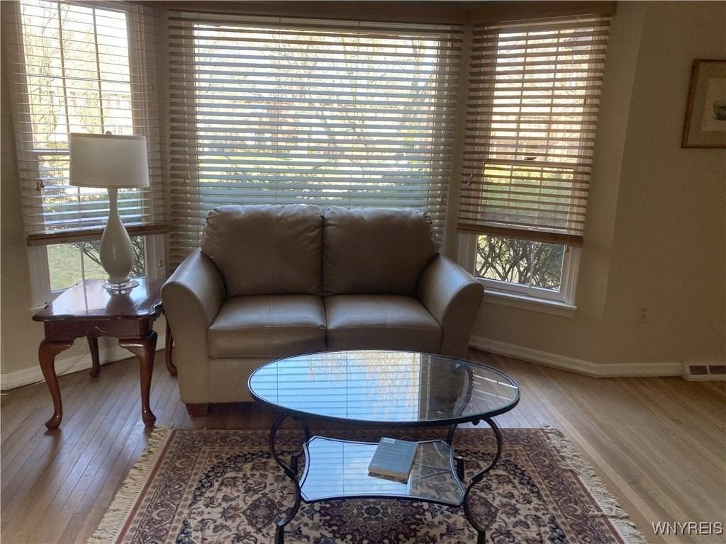 11 Bradenham Pl - Photo 3 of 7