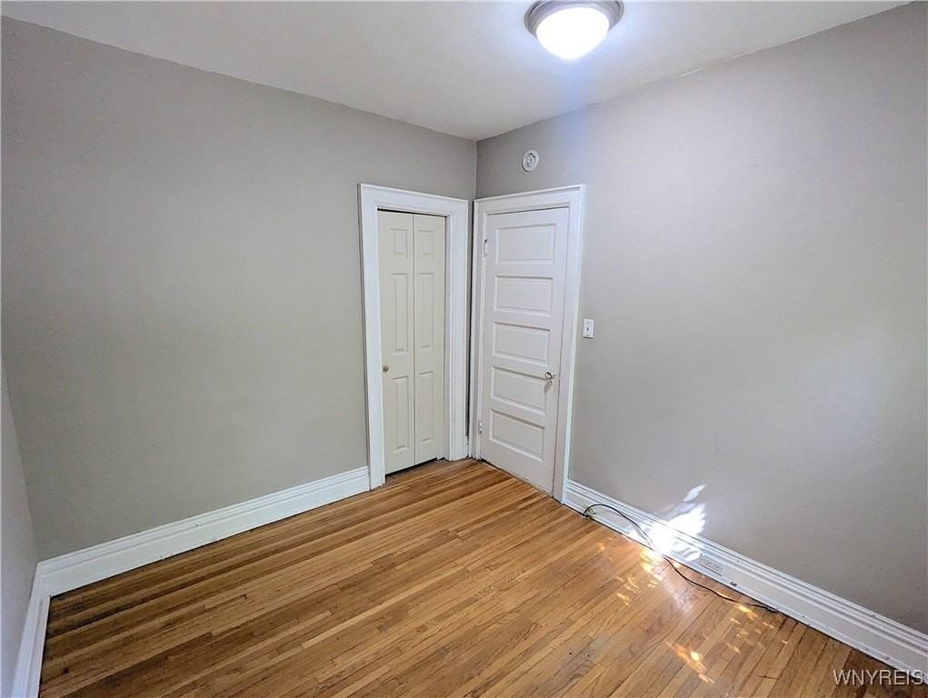 76 Saint James Pl - Photo 7 of 10