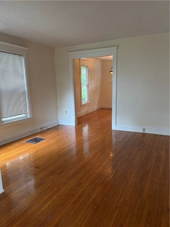 185 Wall St - Photo 6 of 9