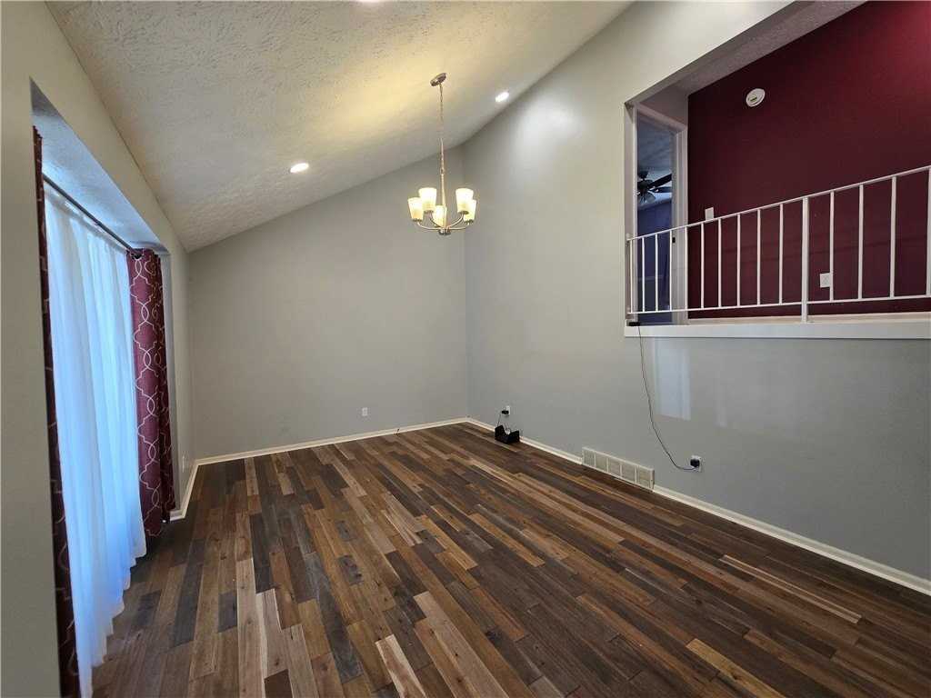 9 Hepatica Ln - Photo 4 of 44