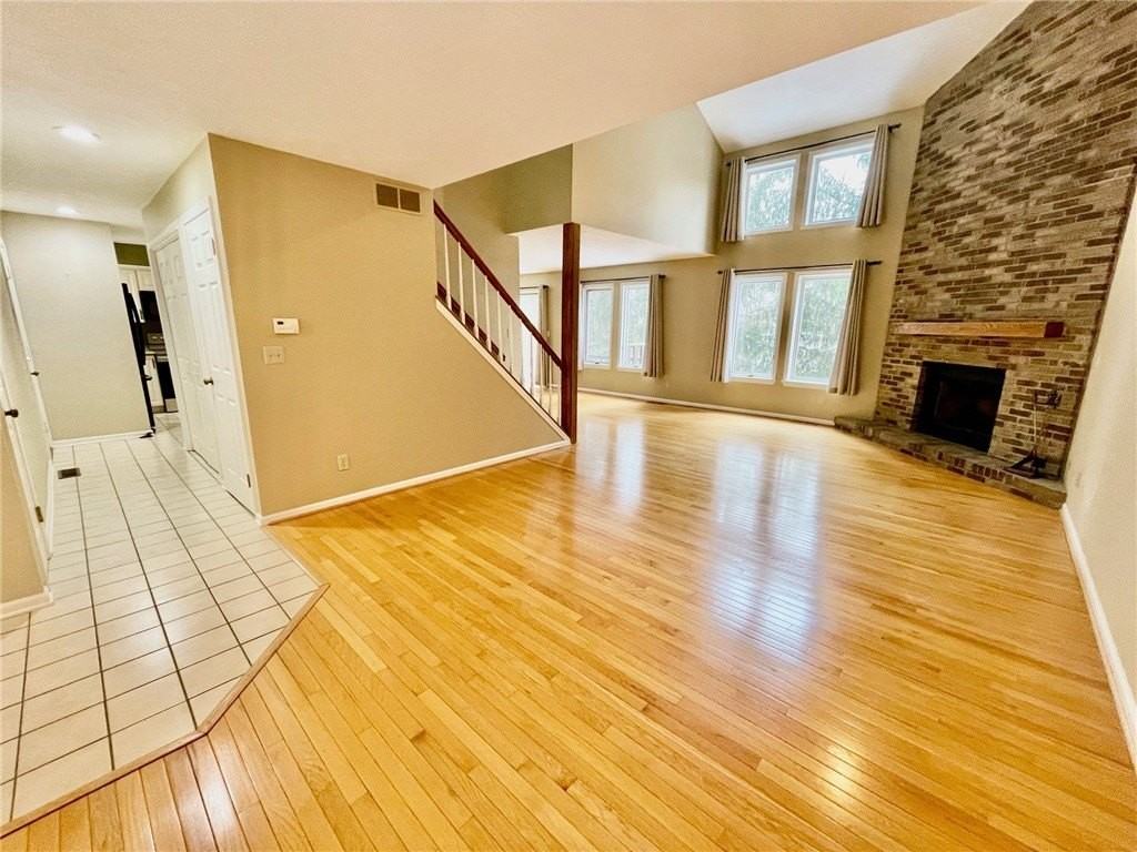 48 Colonial Cir - Photo 5 of 50