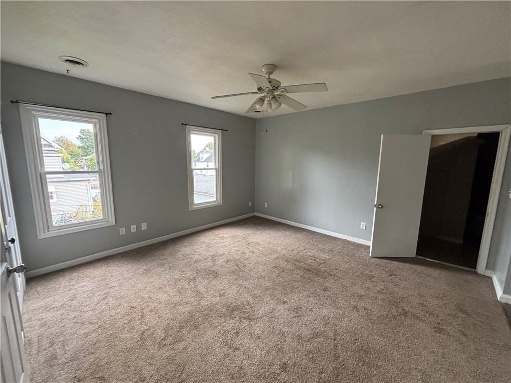 507 Welles St - Photo 5 of 8