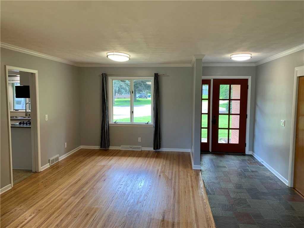 20 Pinehill Dr - Photo 6 of 26