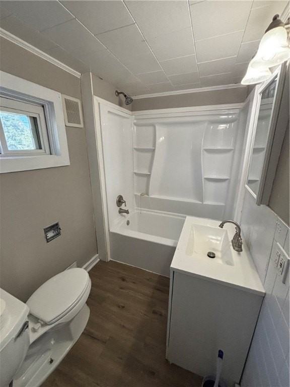 121 Sterling Street unit: Upstairs - Photo 7 of 9