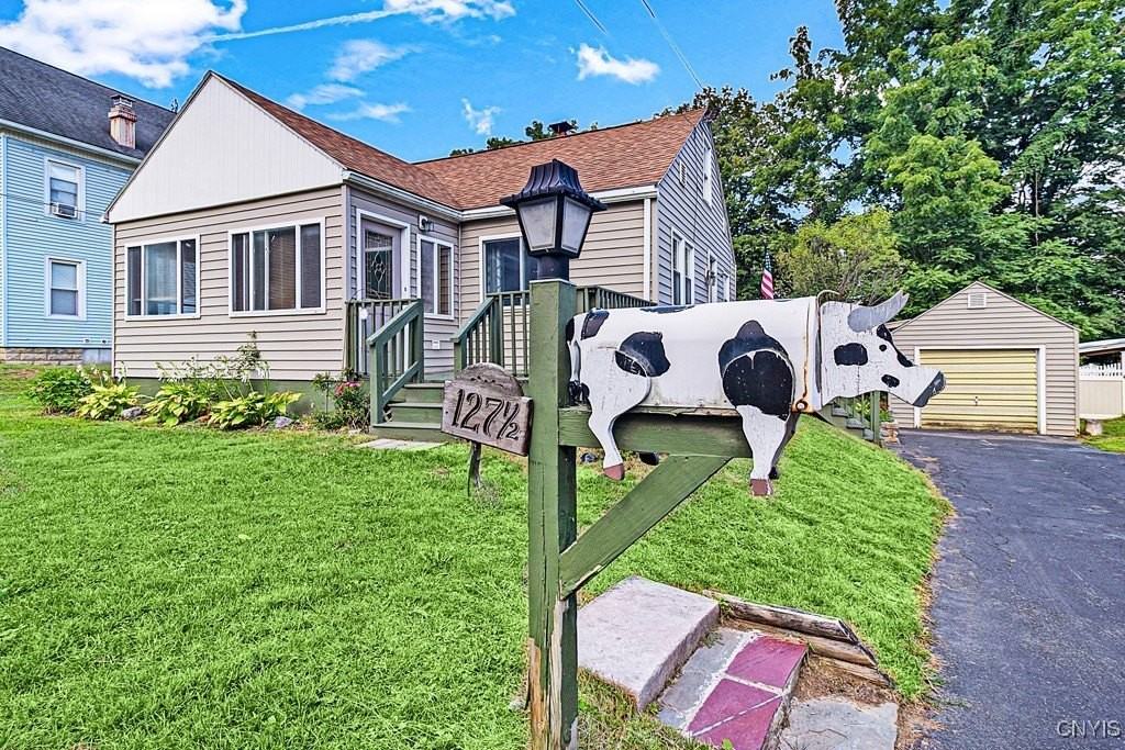 127 1/2 Oxford Rd - Photo 2 of 33