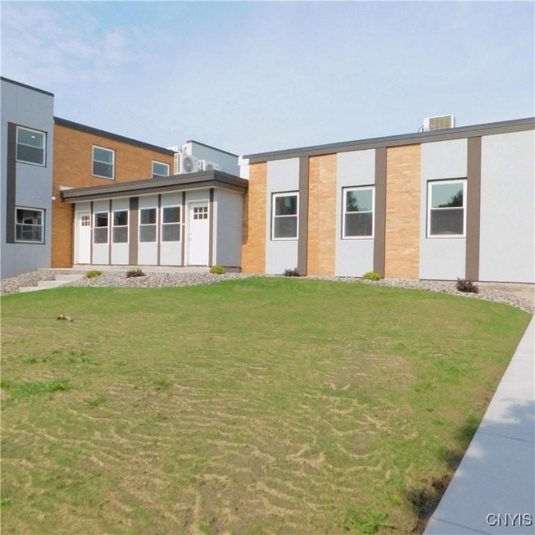 413 S Main St - Photo 6 of 7