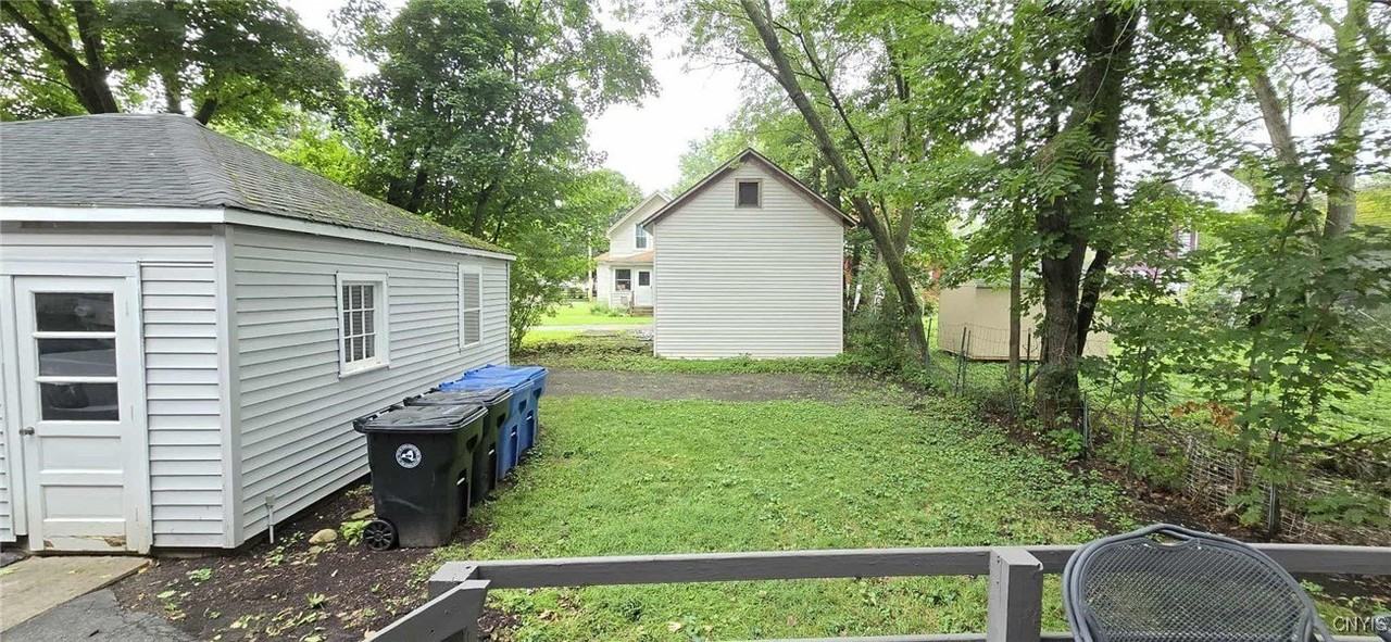 17 Frank St - Photo 4 of 34