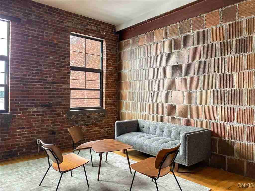 412 Main St Unit 202 #202 - Photo 4 of 34