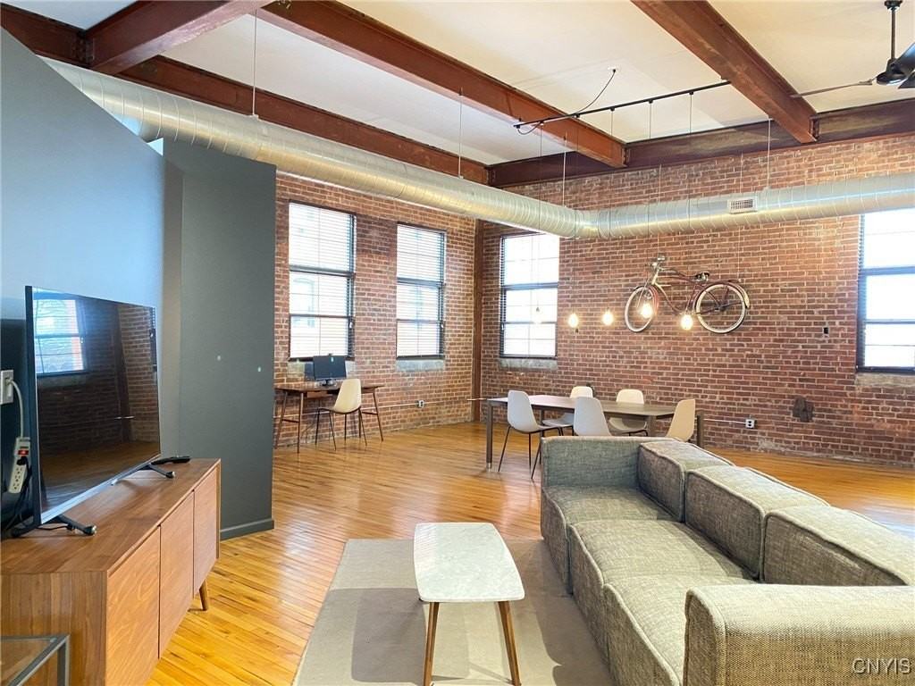 412 Main St Unit 202 #202 - Photo 5 of 34