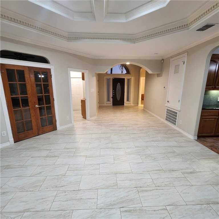 6806 King George Place - Photo 2 of 18