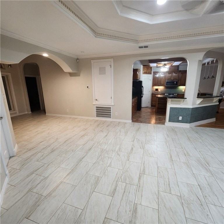 6806 King George Place - Photo 3 of 18