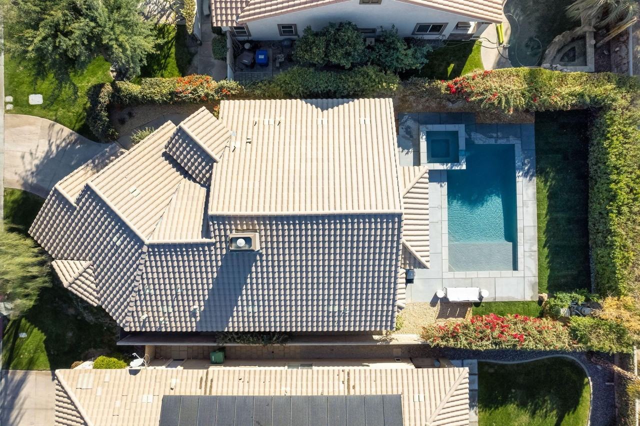 45809 Crosswater St - Photo 4 of 48