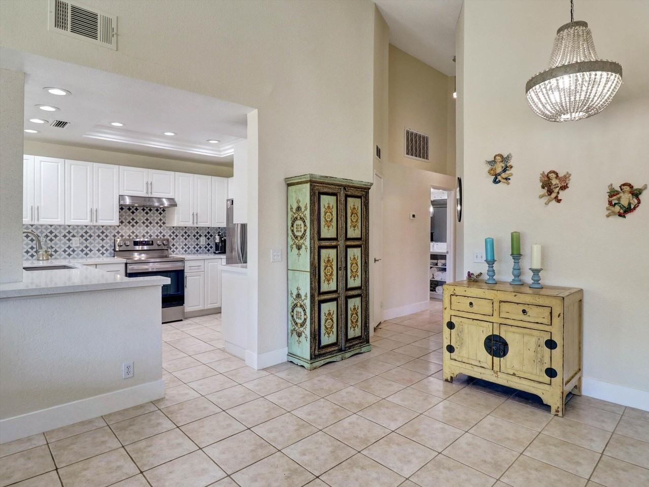 77897 Woodhaven Dr S - Photo 6 of 47