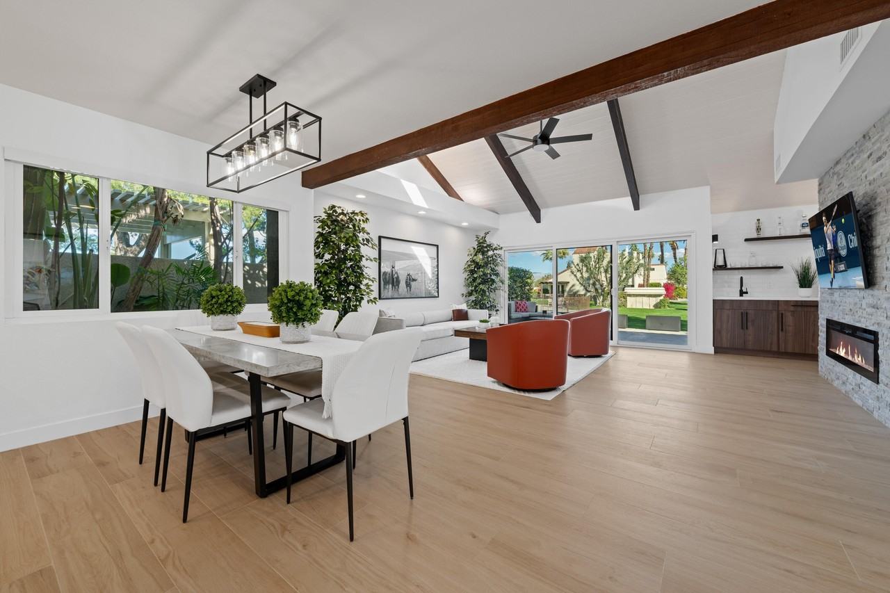 352 Forest Hills Dr - Photo 3 of 33