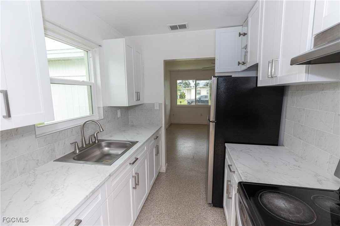 21043 Bersell Ave - Photo 2 of 15