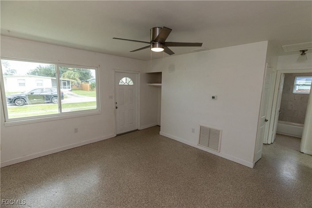 21043 Bersell Ave - Photo 5 of 15