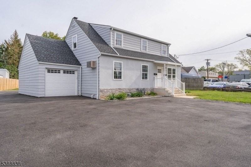 2429 Vauxhall Rd - Photo 4 of 24