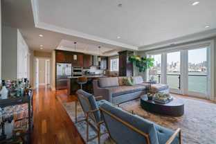 250 Henley Pl #301 - Photo 1 of 1