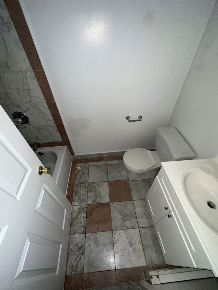 Orchard St #4F - Photo 6 of 8