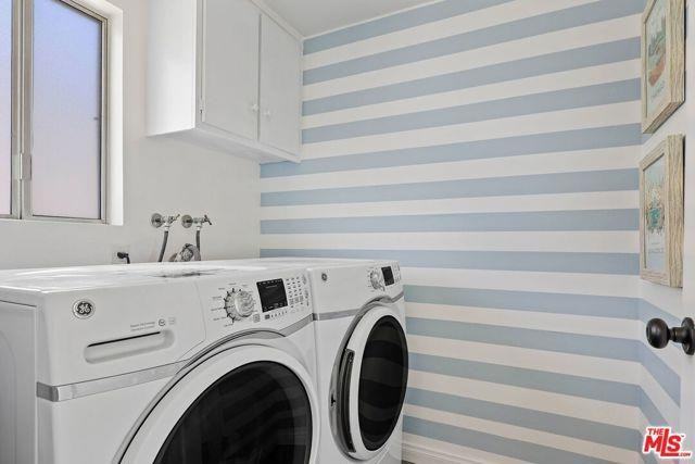 4329 Redwood Avenue #4