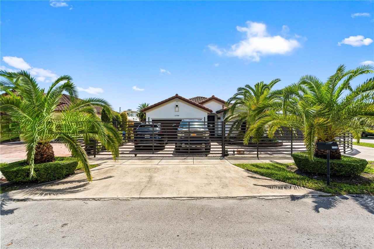 11730 Southwest 229th Lane - Photo 4 of 8