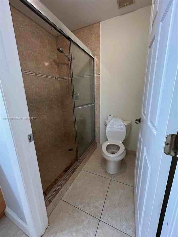 6838 Bridlewood Court #6838 - Photo 5 of 18