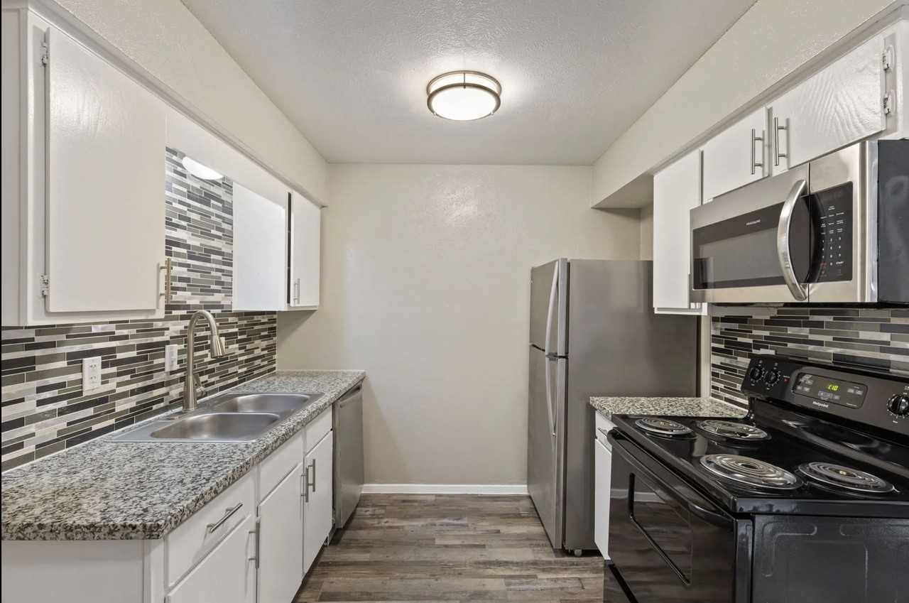 SW 3rd St & Dickey Rd #201 - Photo 4 of 17