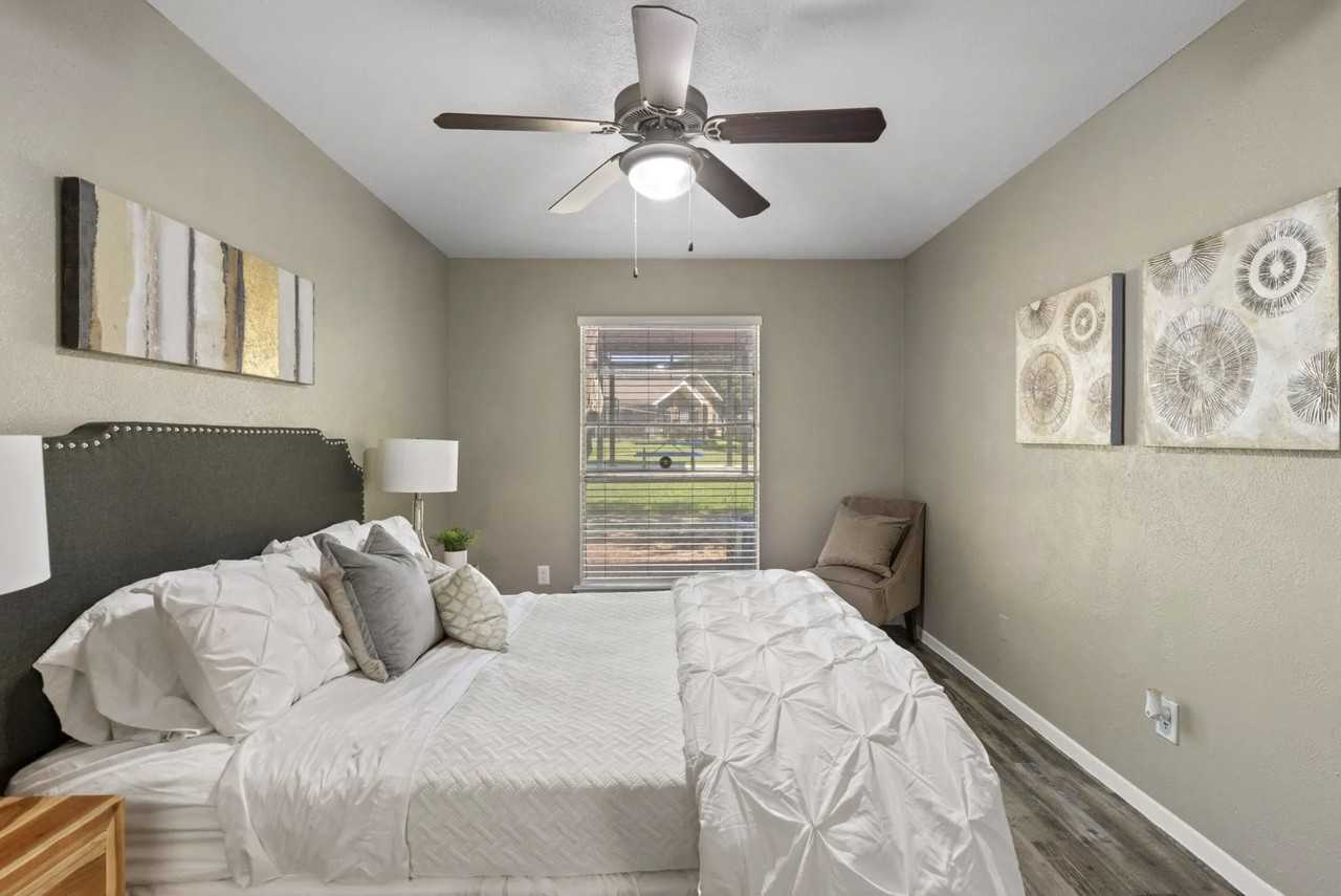 SW 3rd St & Dickey Rd #201 - Photo 5 of 17