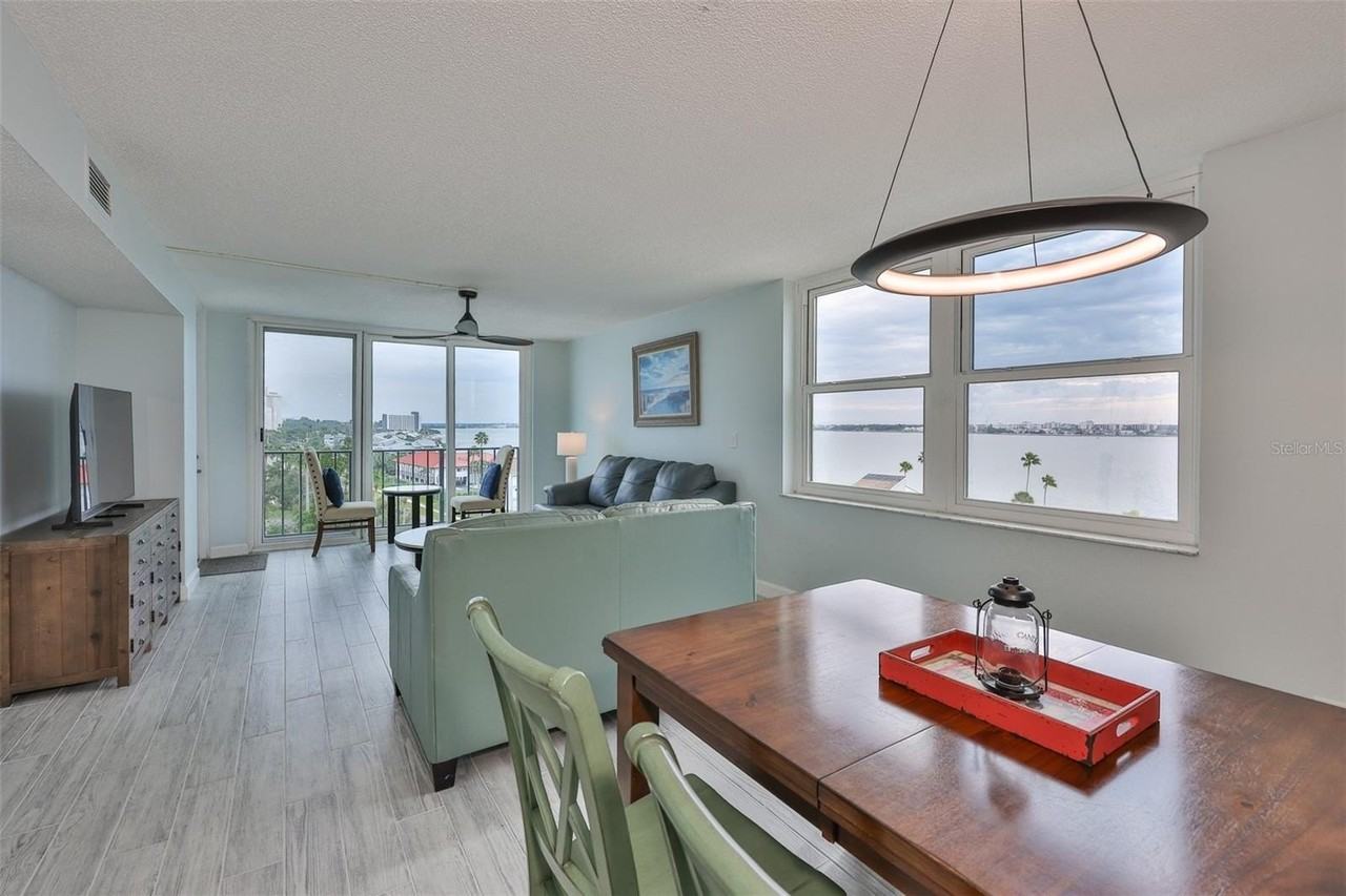 1400 Gulf Blvd #704 - Photo 6 of 39