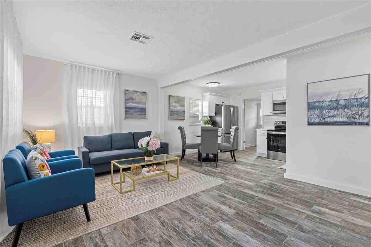 326 50th Ave N - Photo 3 of 25