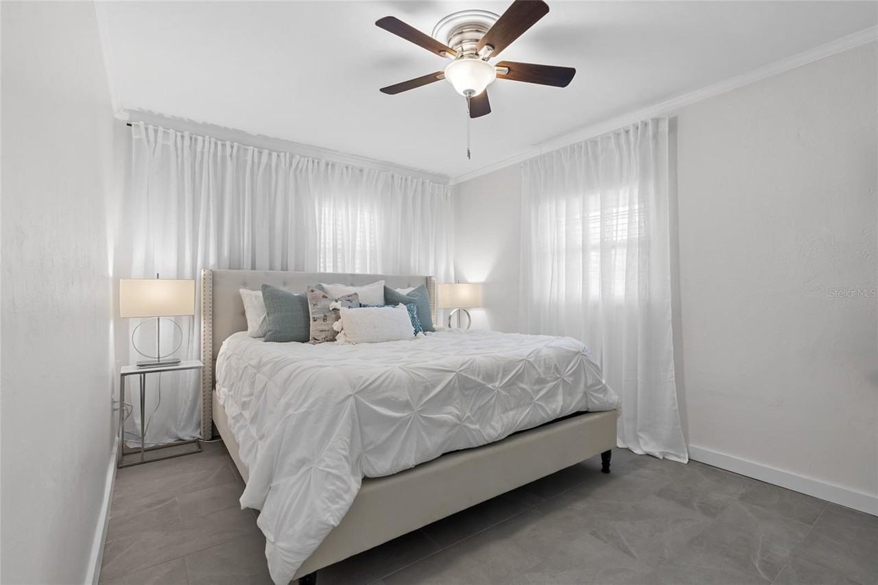 326 50th Ave N - Photo 7 of 25