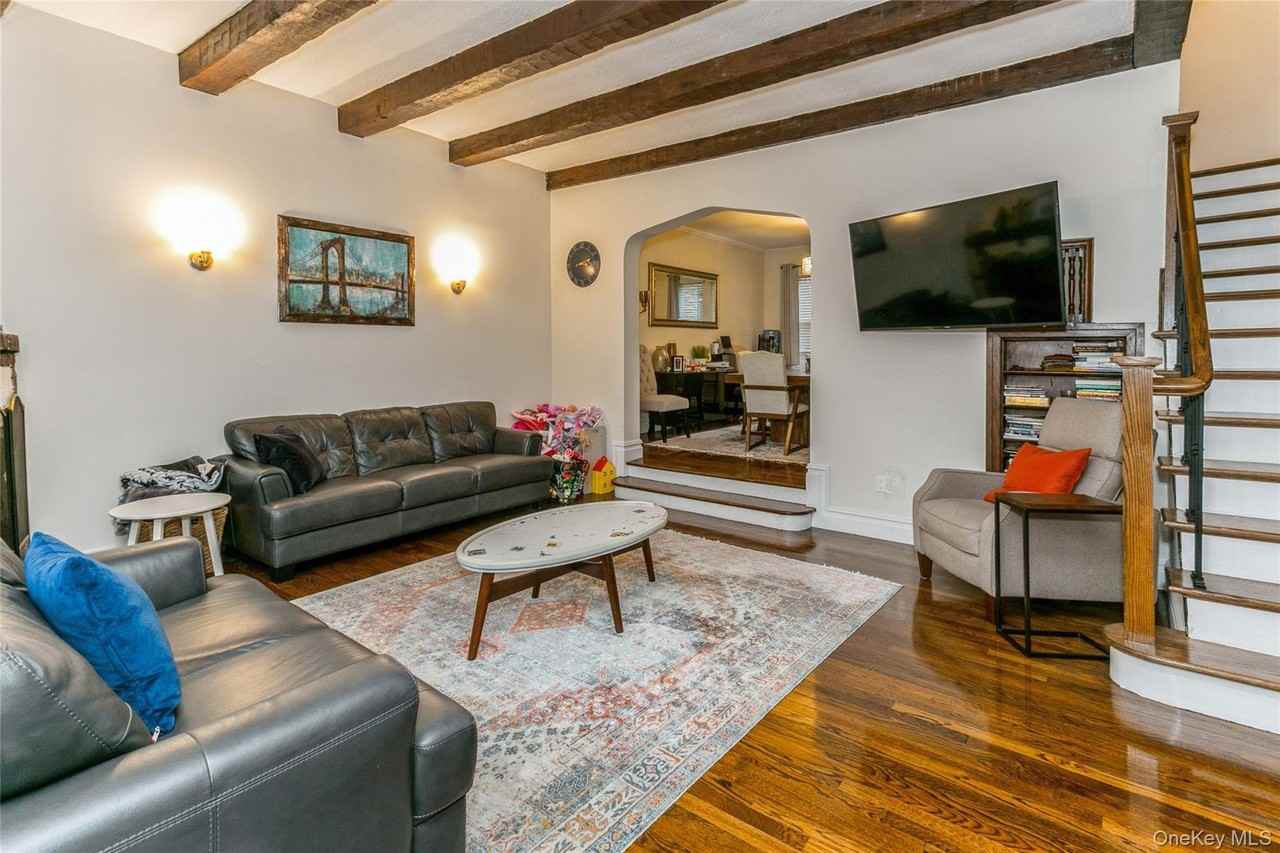 9515 242nd St - Photo 6 of 16