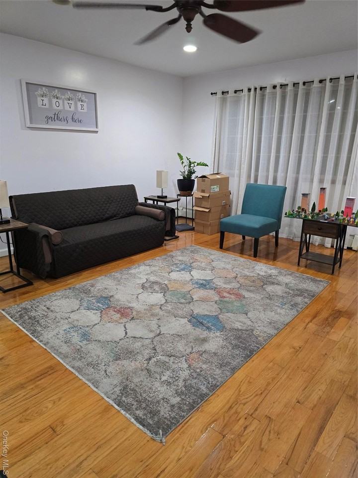 13719 Southgate St - Photo 3 of 12