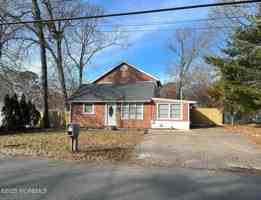 featured image of 87 Lighthouse Dr